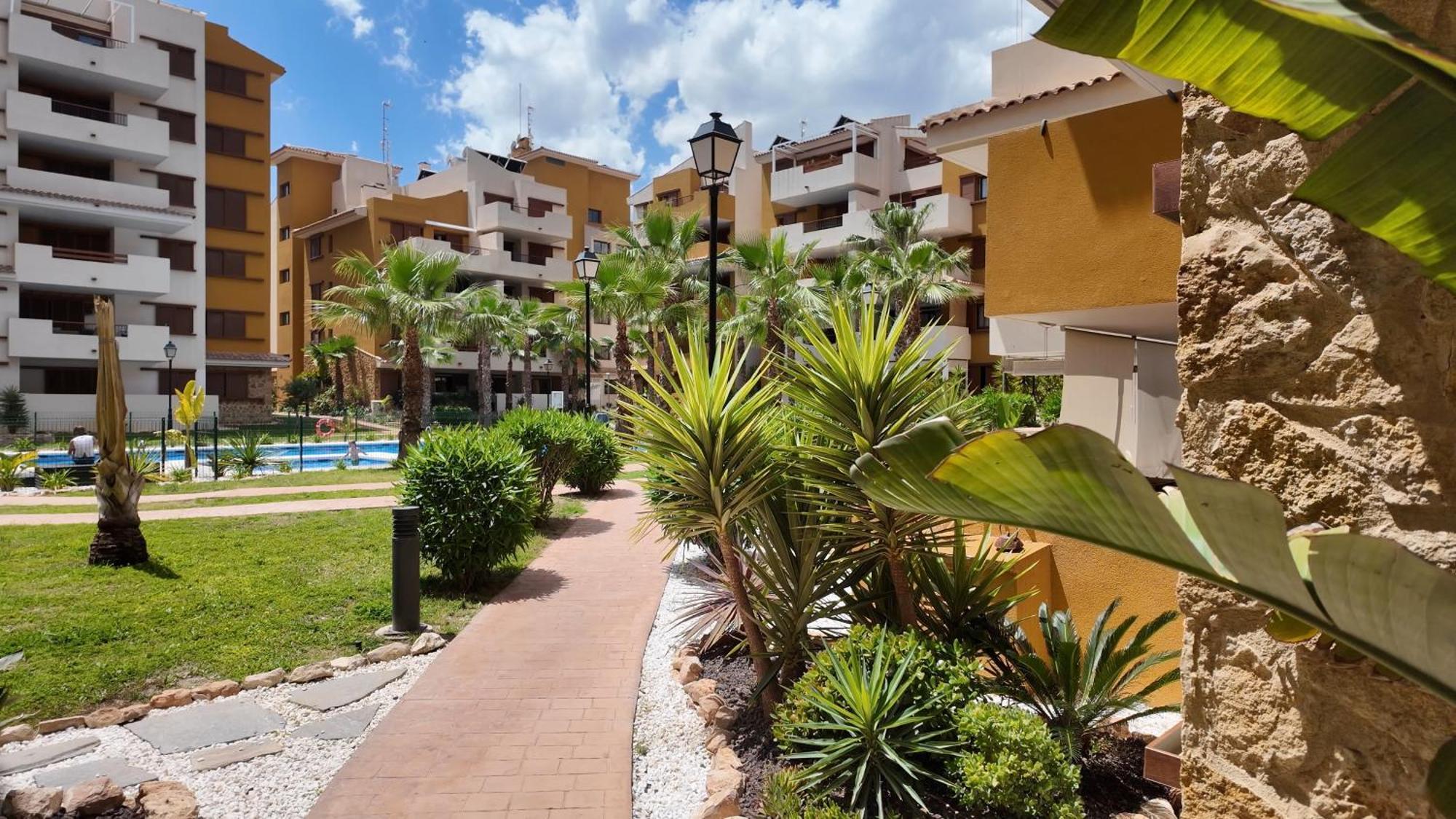 Apartament Cc8 By Zanis Torrevieja Zewnętrze zdjęcie