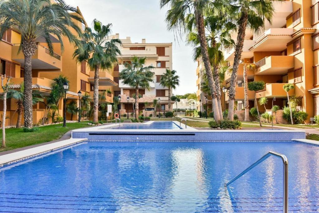 Apartament Cc8 By Zanis Torrevieja Zewnętrze zdjęcie